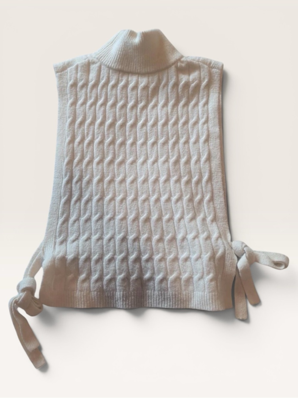 H&M Cream Cable Knit Sleeveless Turtleneck Sweater Vest One Size